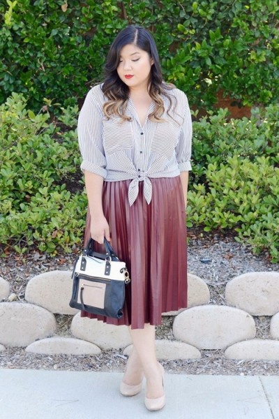 plus-size-pleated-skirt-summer-outfits10