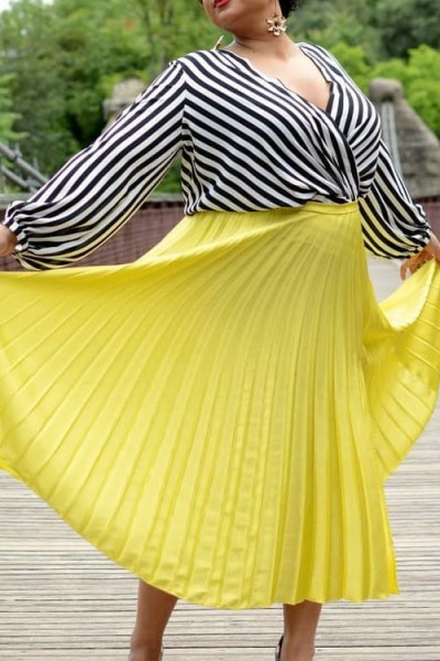 plus-size-pleated-skirt-summer-outfits2-2