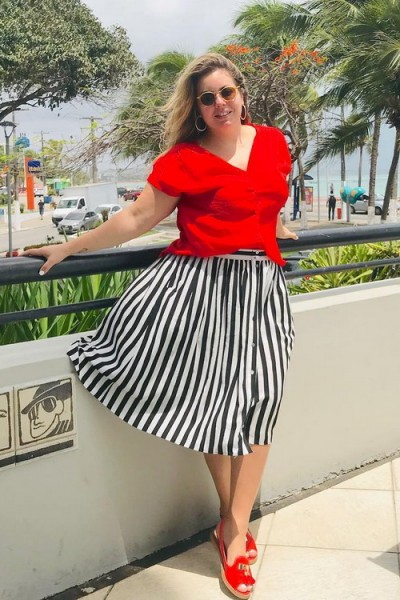 printed-skirt-plus-size-outfits3-4