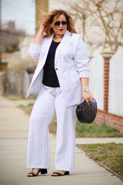 elegant-curvy-outfits-in-light-neutral-colors4-3